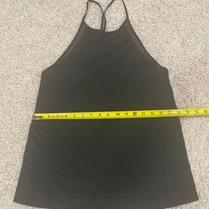 Lululemon tank.
